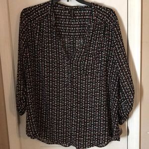 Maurice’s plus top